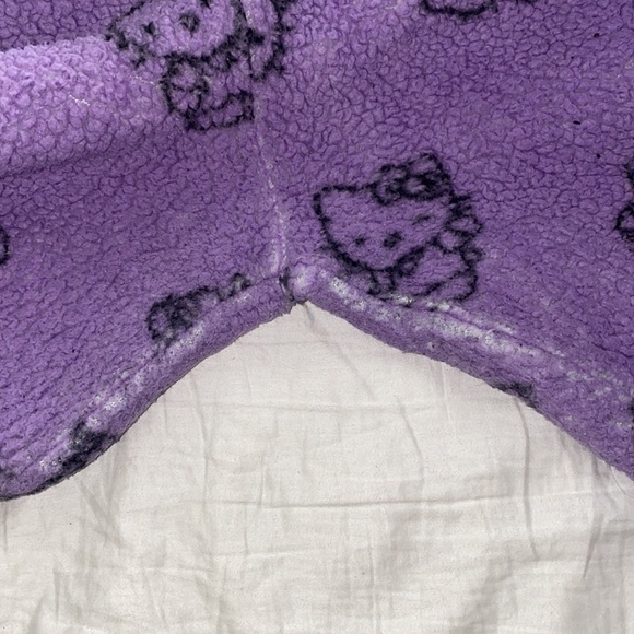 Sanrio x New Girl Order Hello Kitty - Picture 3 of 4